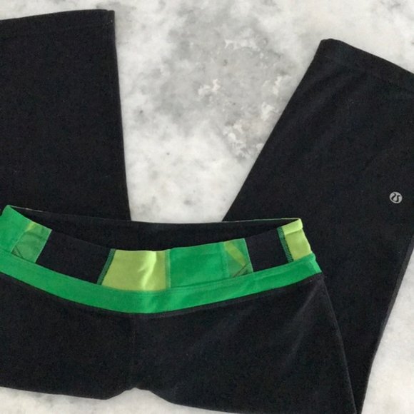 Lululemon Black /Green Groove Crops/Clam Diggers Size 4 - Picture 6 of 8